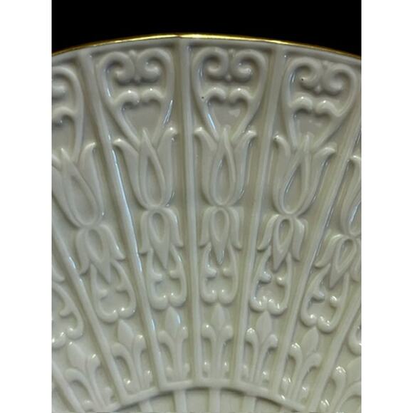 Lenox Fan Shaped Dish-Porcelain Gold Trim-1980s-Vintage Decorative Bowl-Trinket - Picture 3 of 7